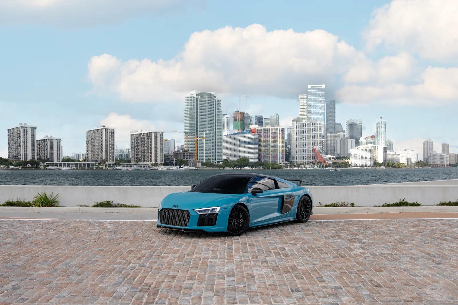 Audi R8 for rent in Miami