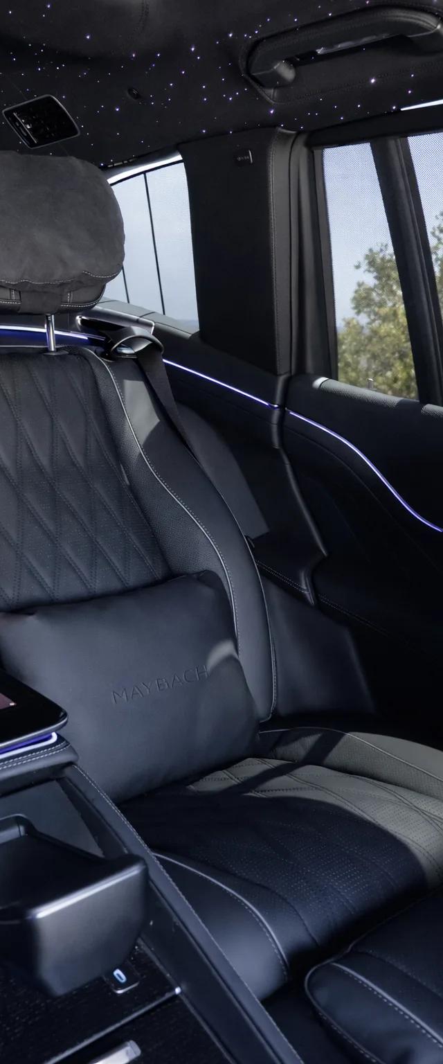 Maybach GLS Blue